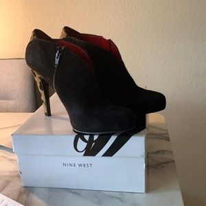 Nine West black suede upper with leopard print heel. Size 7 1/2M